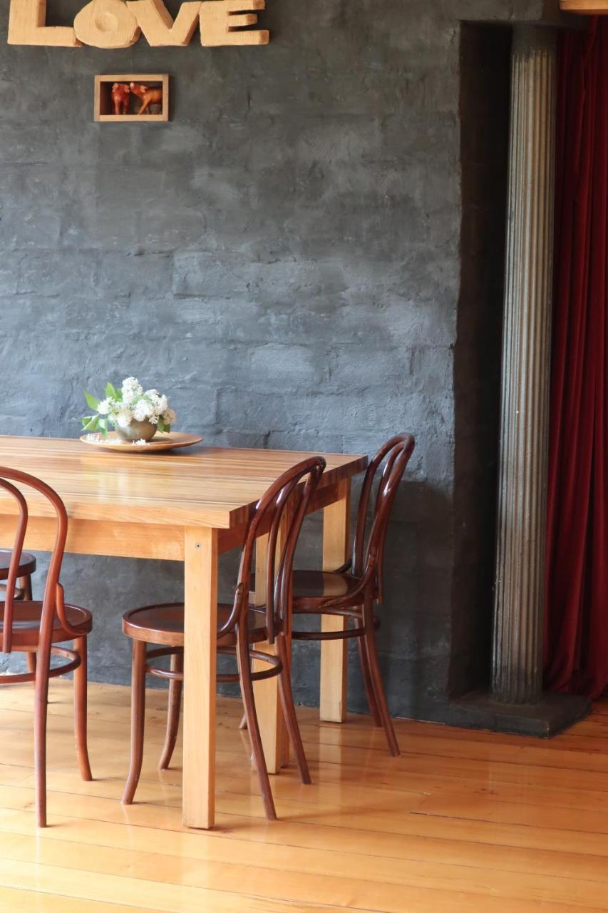 Cherry Top Farmstay - Boutique Eco Village Lilydale Bagian luar foto
